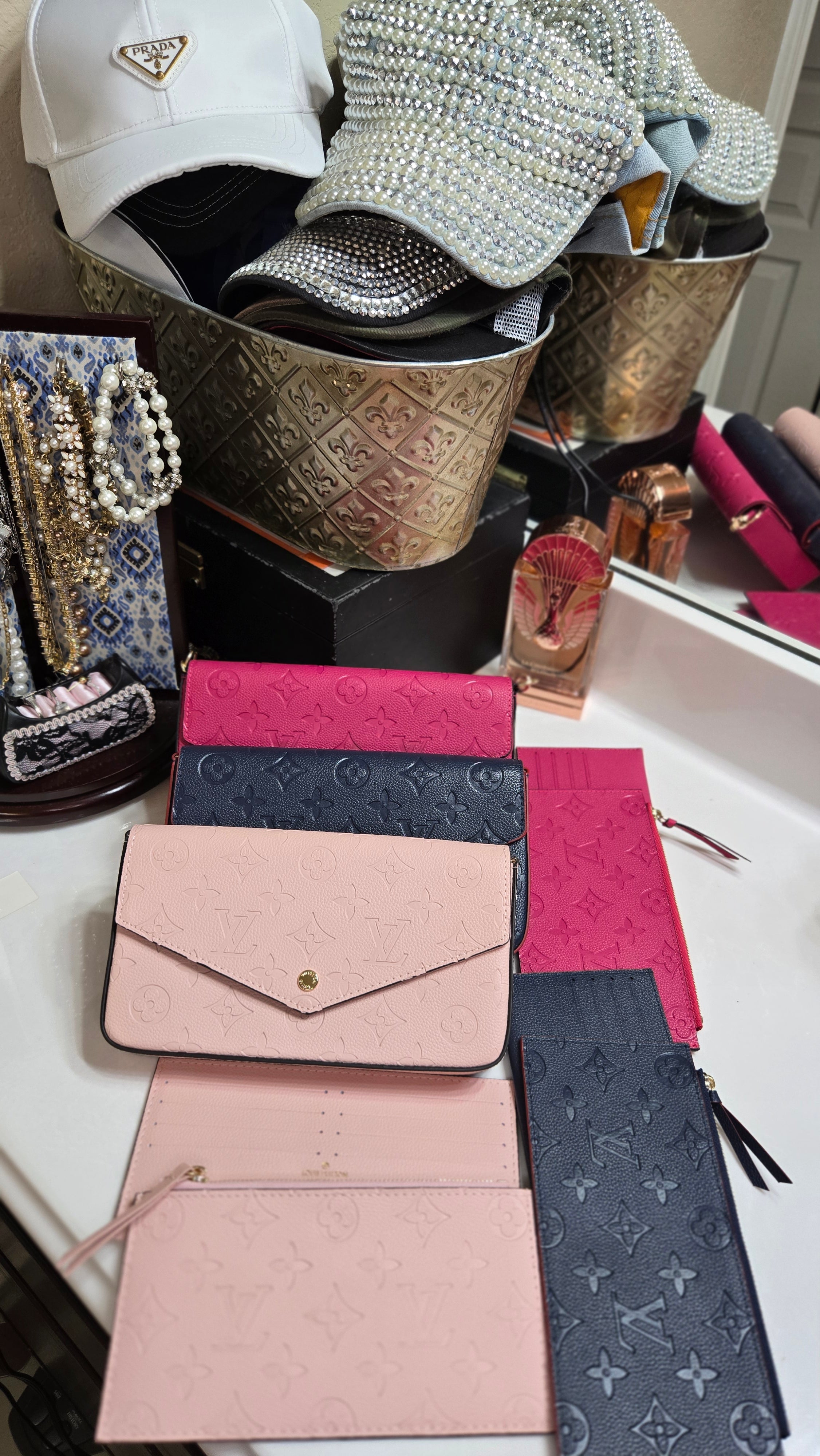 WOC: Envelope Wallet Crossbody & Clutch | Multiple Colors