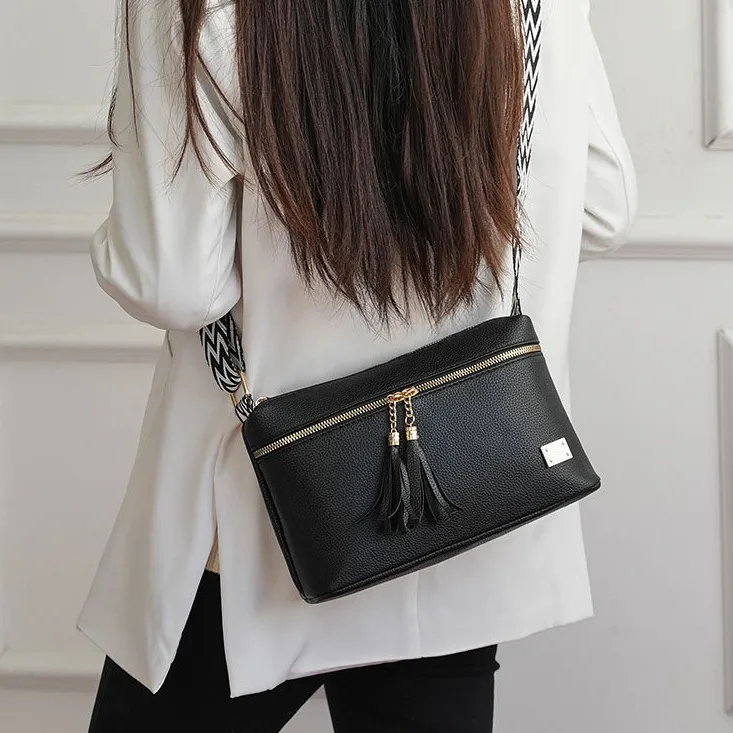 Women’s Casual Crossbody Bag with Wide Strap